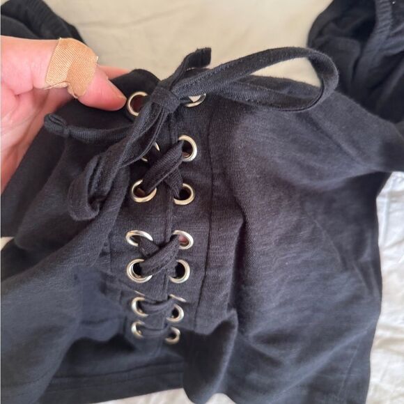 Offer a Price Me to We Black Lace-Up Front Crop Top XS NWT - Picture 6 of 9